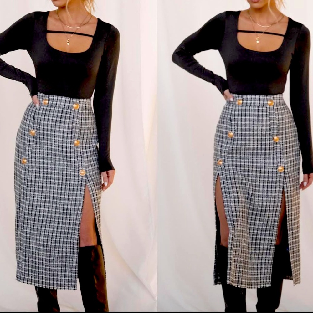 Elegant Black and White Plaid Skirt